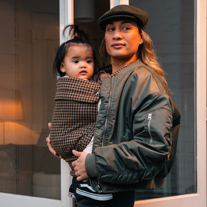 Nosidełko dla dziecka - Brązowy w pepitkę